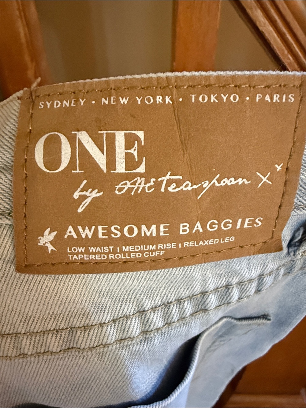 ONE by One Teaspoon Light Wash Distressed Denim Jeans Size 27 - Picture 8 of 13